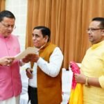 मुख्यमंत्री धामी ने सुनीं जन समस्याएं, अधिकारियों को त्वरित समाधान के दिए निर्देश
